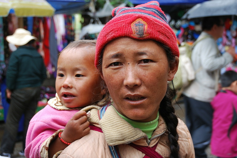 Tibet Lhasa - Frau mit Kind