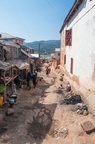 Hauptstraße durch ein Dorf, Madagaskar