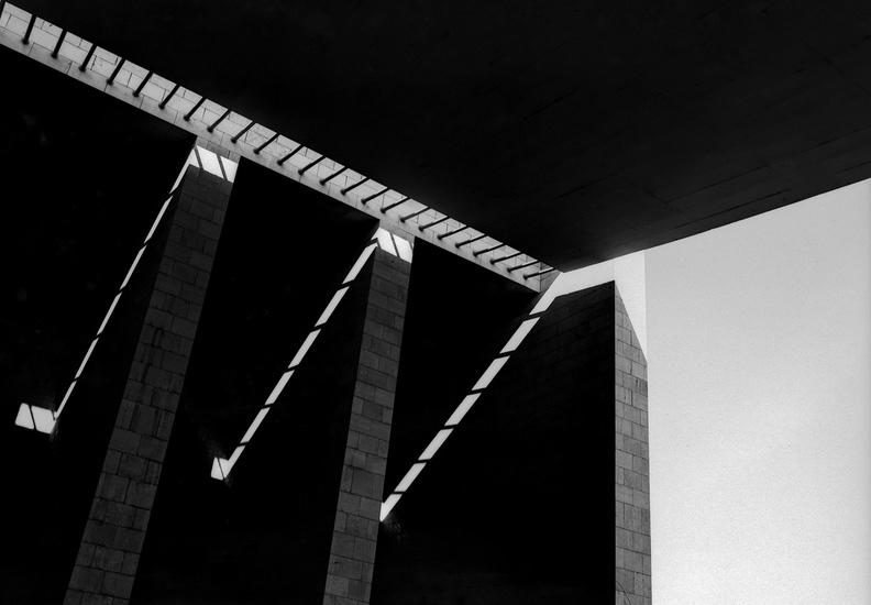 concrete_and_light_by_roger_wilco_66-d9gsa5z.jpg