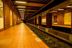 Berliner U-Bahn Station ohne Menschen