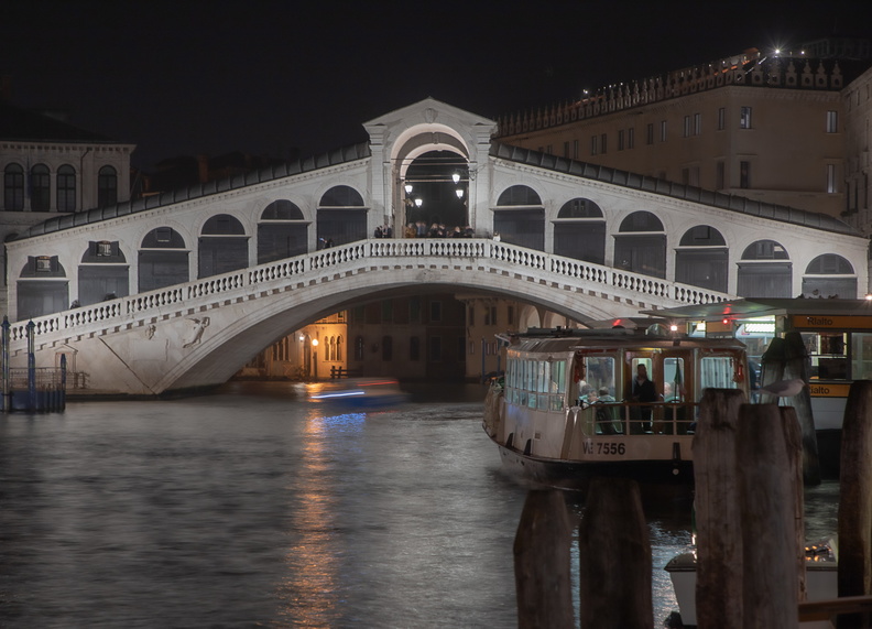 Ponte di Realto_Venedig 2019.jpg