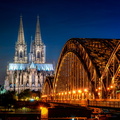 Köln: Dom zur Blauen Stunde