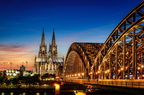Köln: Dom bei Sonnenuntergang
