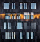 Stuttgart: Fassade in schwarz