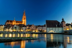 Regensburg: unten am Fluss