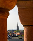Dom zu Speyer: Durch die Säulen der Zwerggalerie