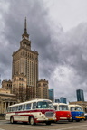 Warschau: Reisebusse vor dem Kultur- und Wissenschaftspalast