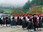 im traditionellen Outfit zur Konfirmationsfeier           (24_Kirnbach)